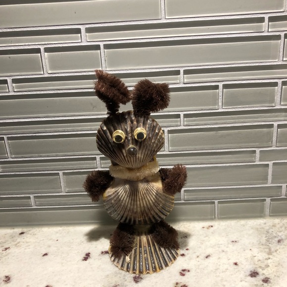 Shell People and 2 Shell Keychains Included - Picture 8 of 16